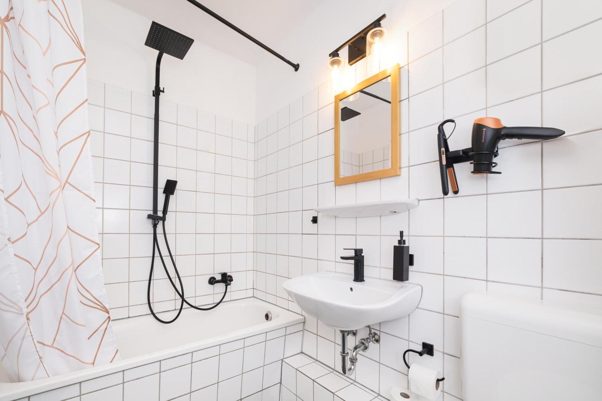 Smart Home - Wuppertal - Perfect For 4 Guests! Central - Netflix - Schwebebahn - Free Parking Zone 외부 사진