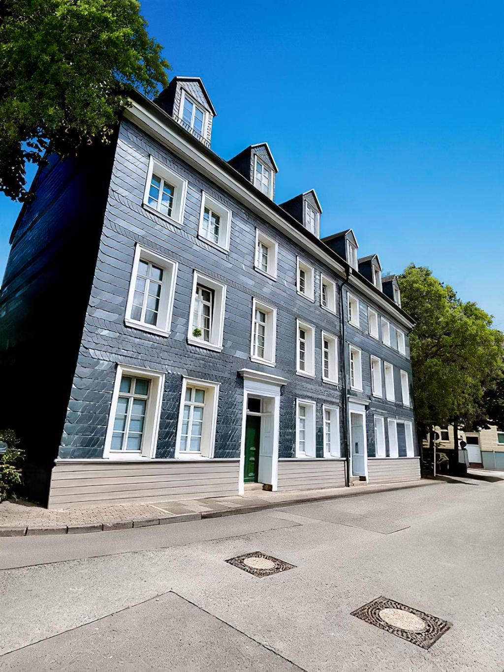 Smart Home - Wuppertal - Perfect For 4 Guests! Central - Netflix - Schwebebahn - Free Parking Zone 외부 사진